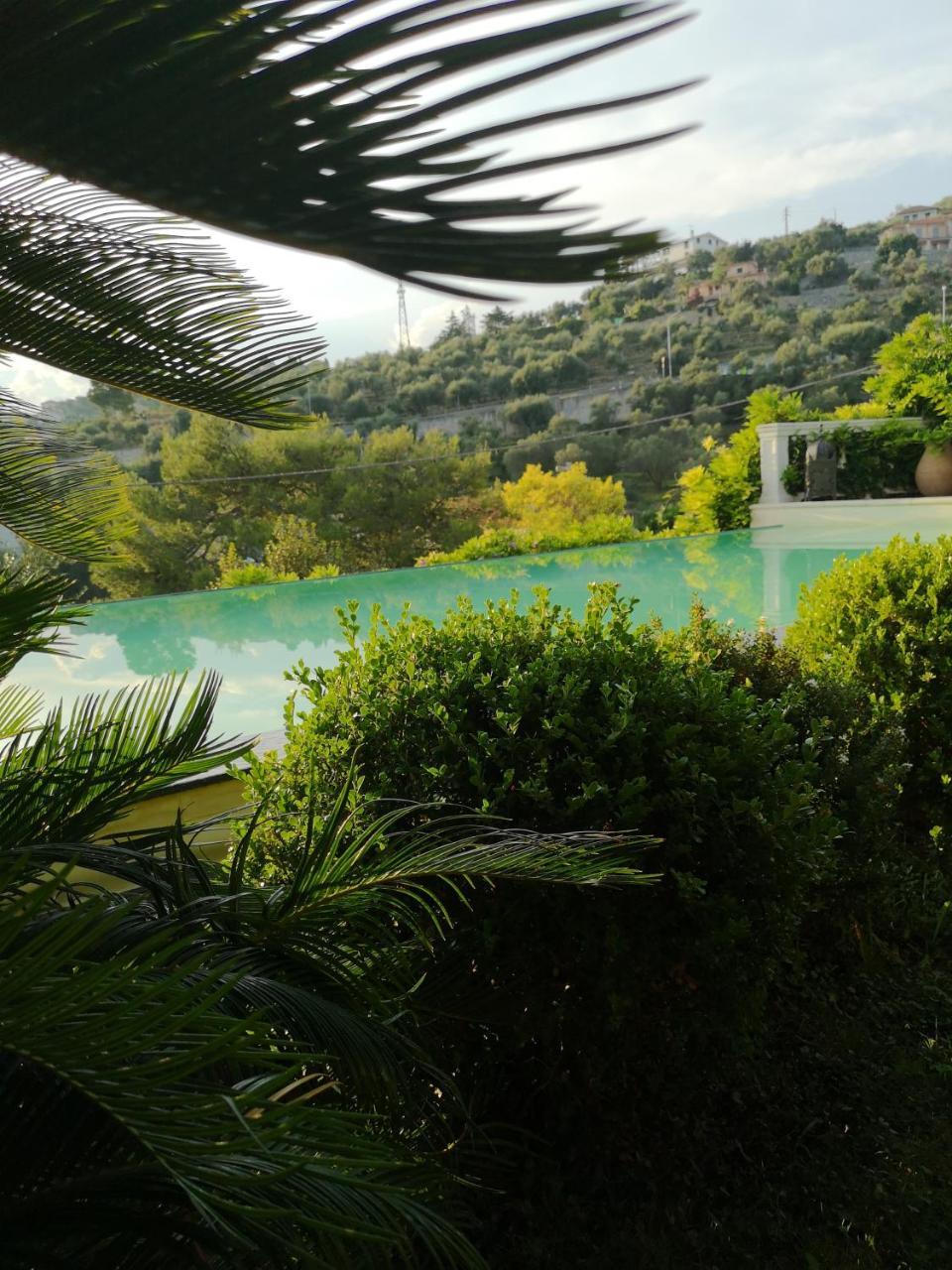 Tenuta Agriturismo Il Risveglio Imperia Buitenkant foto